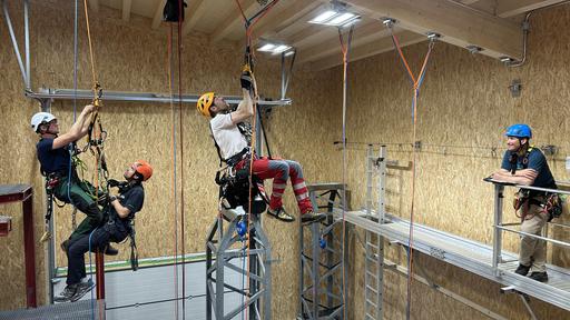 Travaux sur cordes (TAPC) niveaux 1 - 2, CF St. Maurice title image